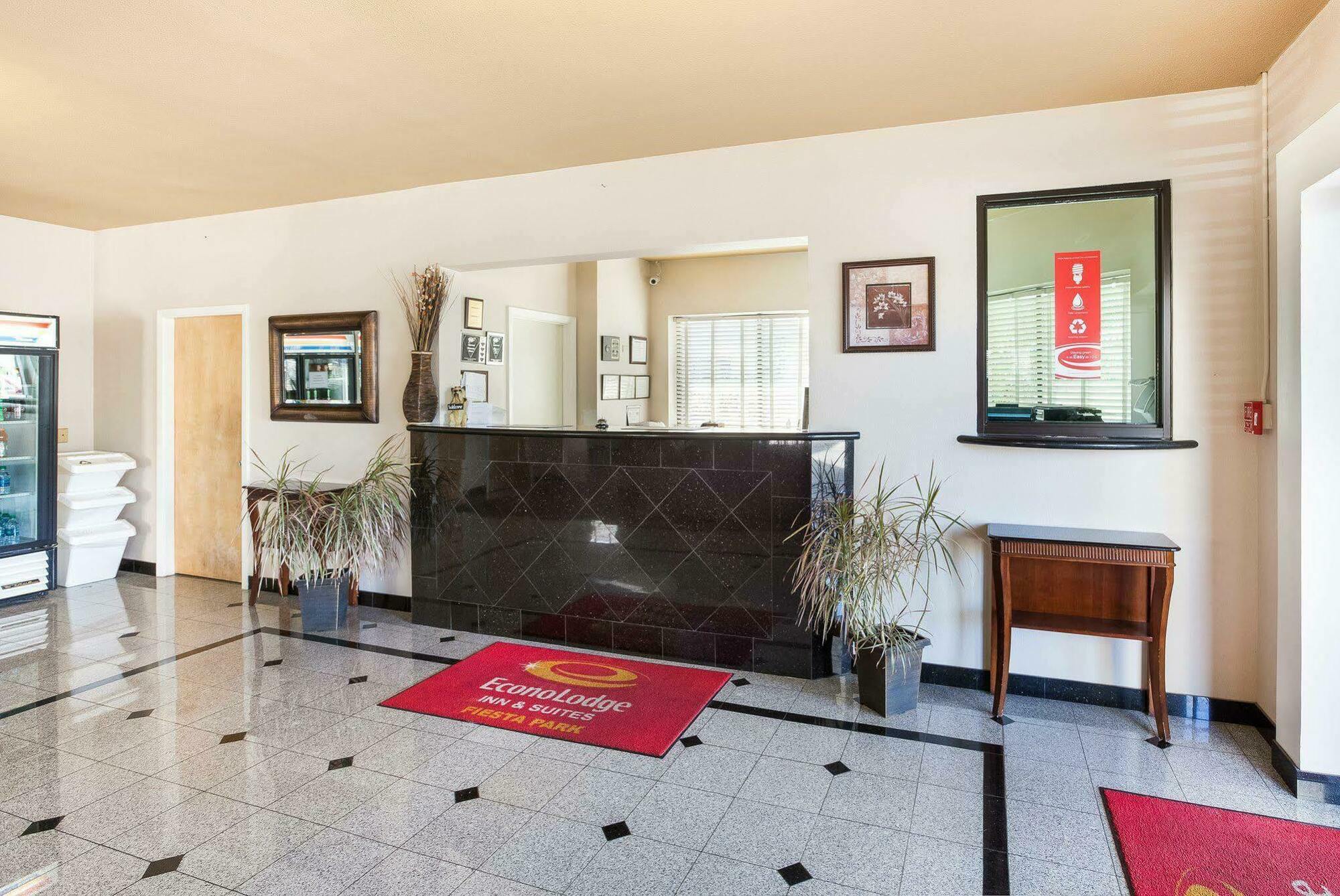 University Inn & Suites San Antonio Luaran gambar