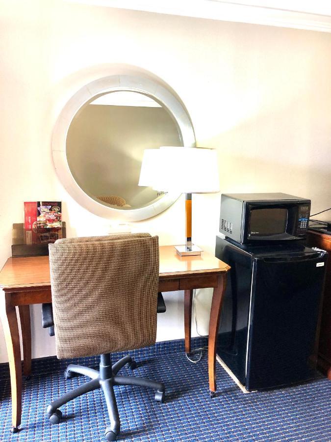 University Inn & Suites San Antonio Luaran gambar